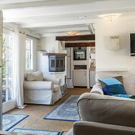 2 Bedroom Awesome In Svaneke